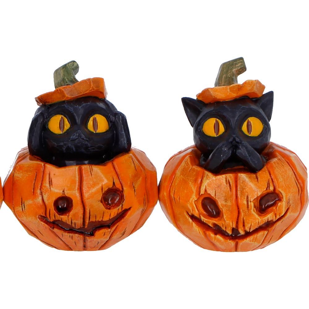 Three Wise Halloween Pumpkin Patch Cats