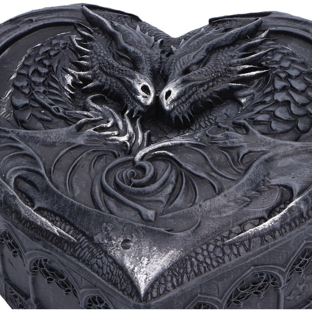 Two dragons detail on heart-shaped trinket box lid