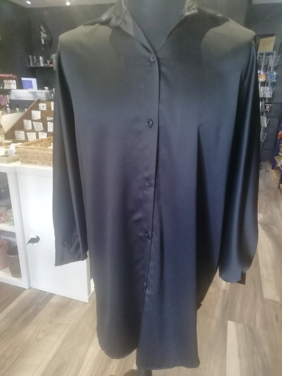 Black satin feel shirt XL