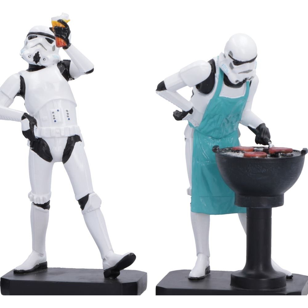 Original Stormtrooper figurines showing two Stormtroopers barbequing and drinking beer