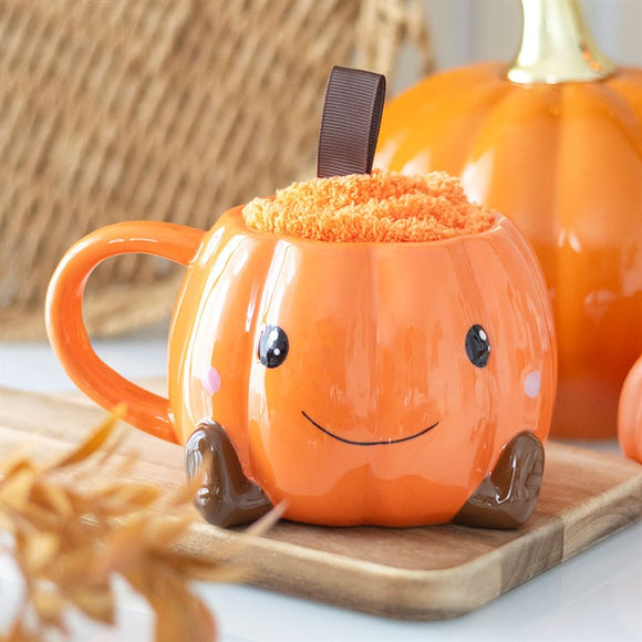 Cute Smiling Pumpkin Mug & Socks Set