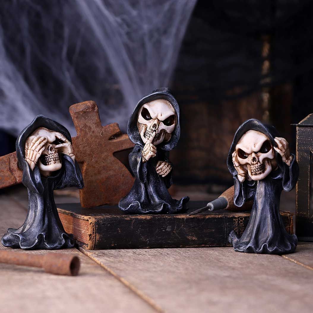 Three Wise Skeleton Reapers
