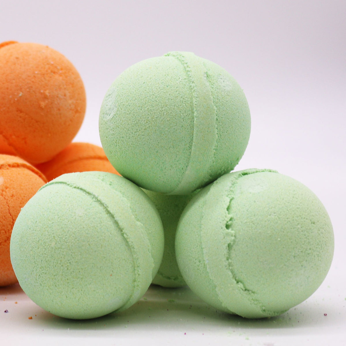 Rosemary and Thyme Essential Oil Bath Bomb 120g