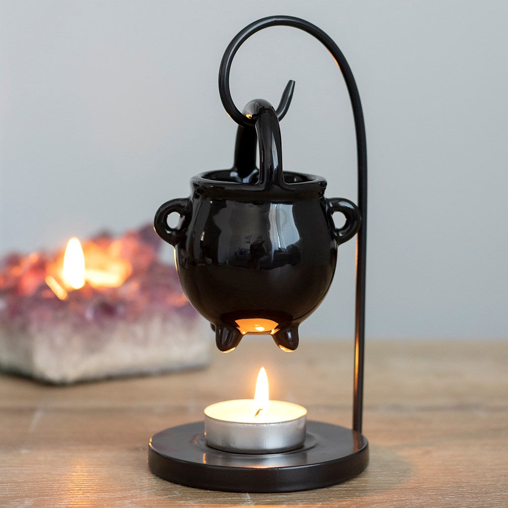 Hanging witch's cauldron oil and wax burner