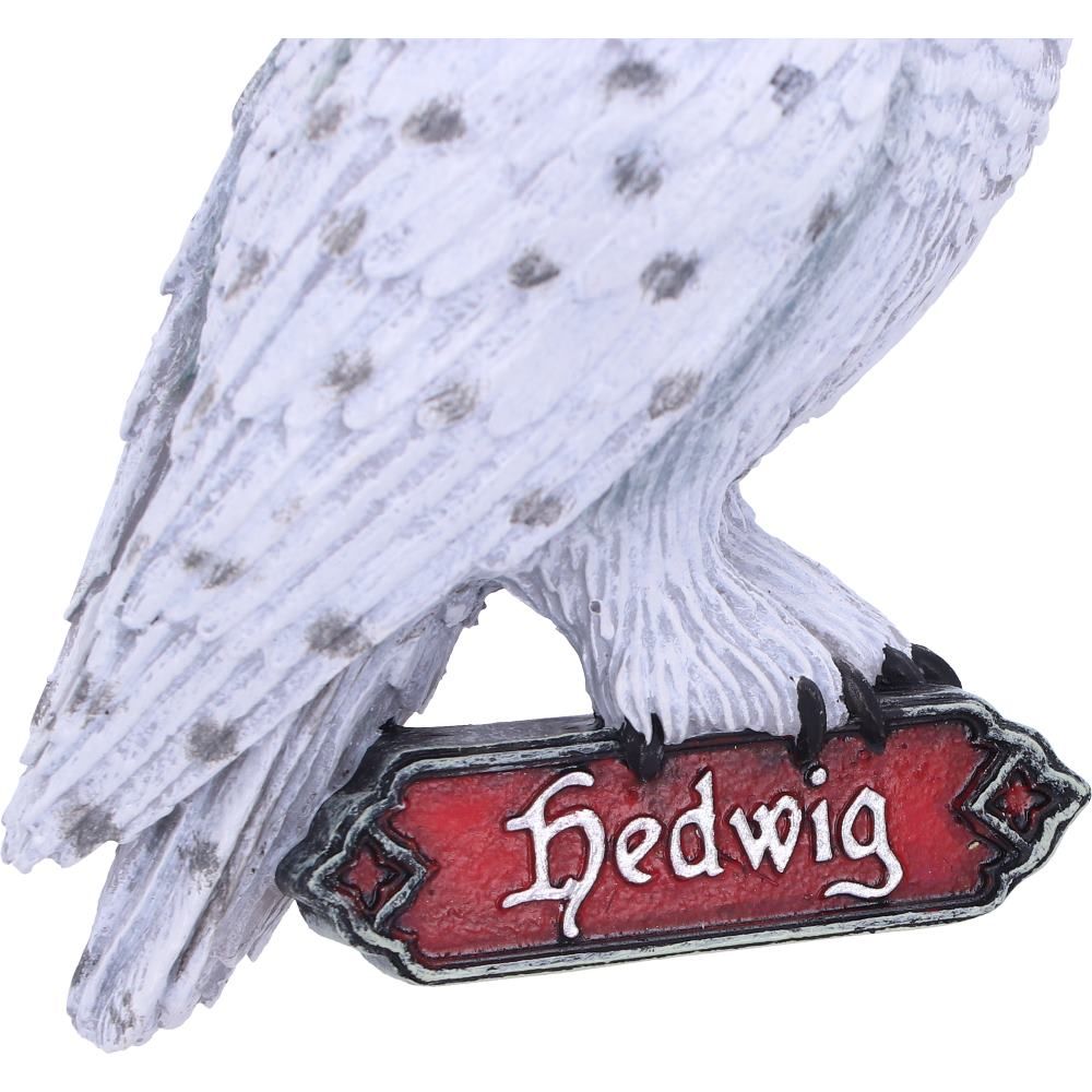 Hedwig name plaque detail on Harry Potter ornament