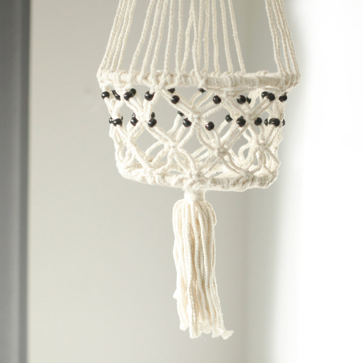 Macramé Beaded Plant Pot Holder (large)