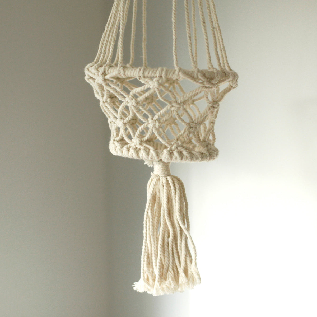 Macrame plant pot holder