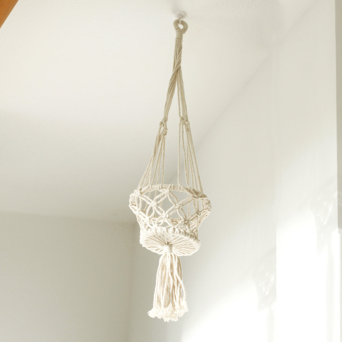 plant pot hangers uk