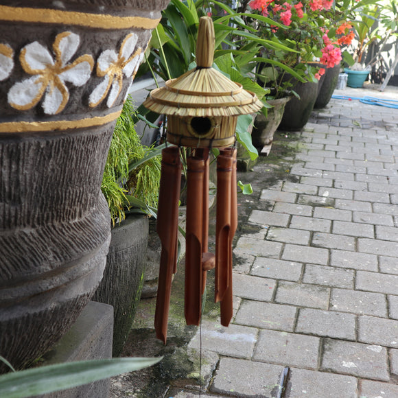 Round Seagrass Bird House Bamboo Windchime (medium)