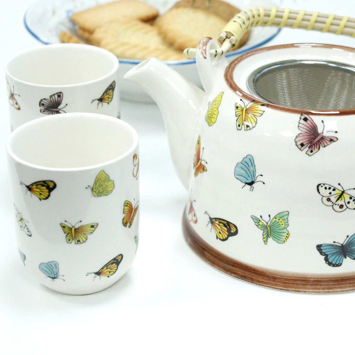 teapot and cup set