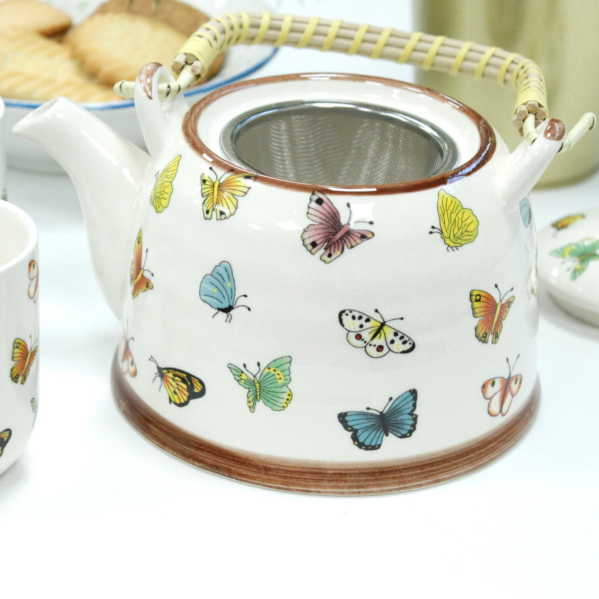 butterfly teapot with strainer